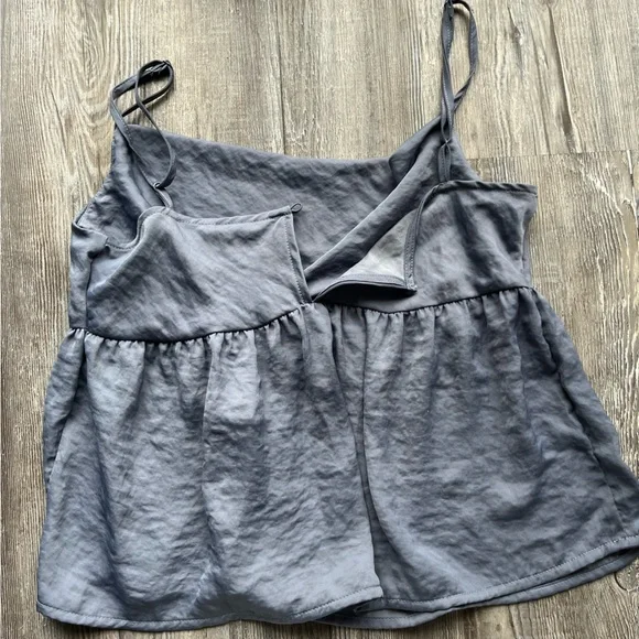 American Eagle crop top - Picture 2 of 3